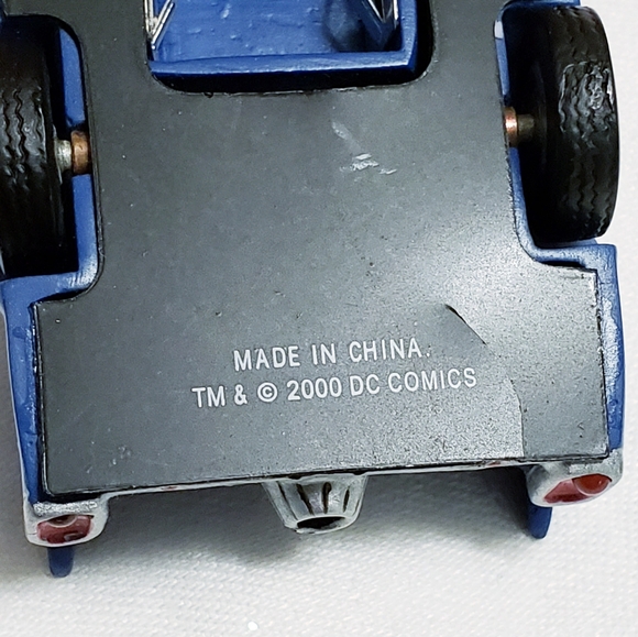 2 Batman Ornaments DCComics - Picture 4 of 5